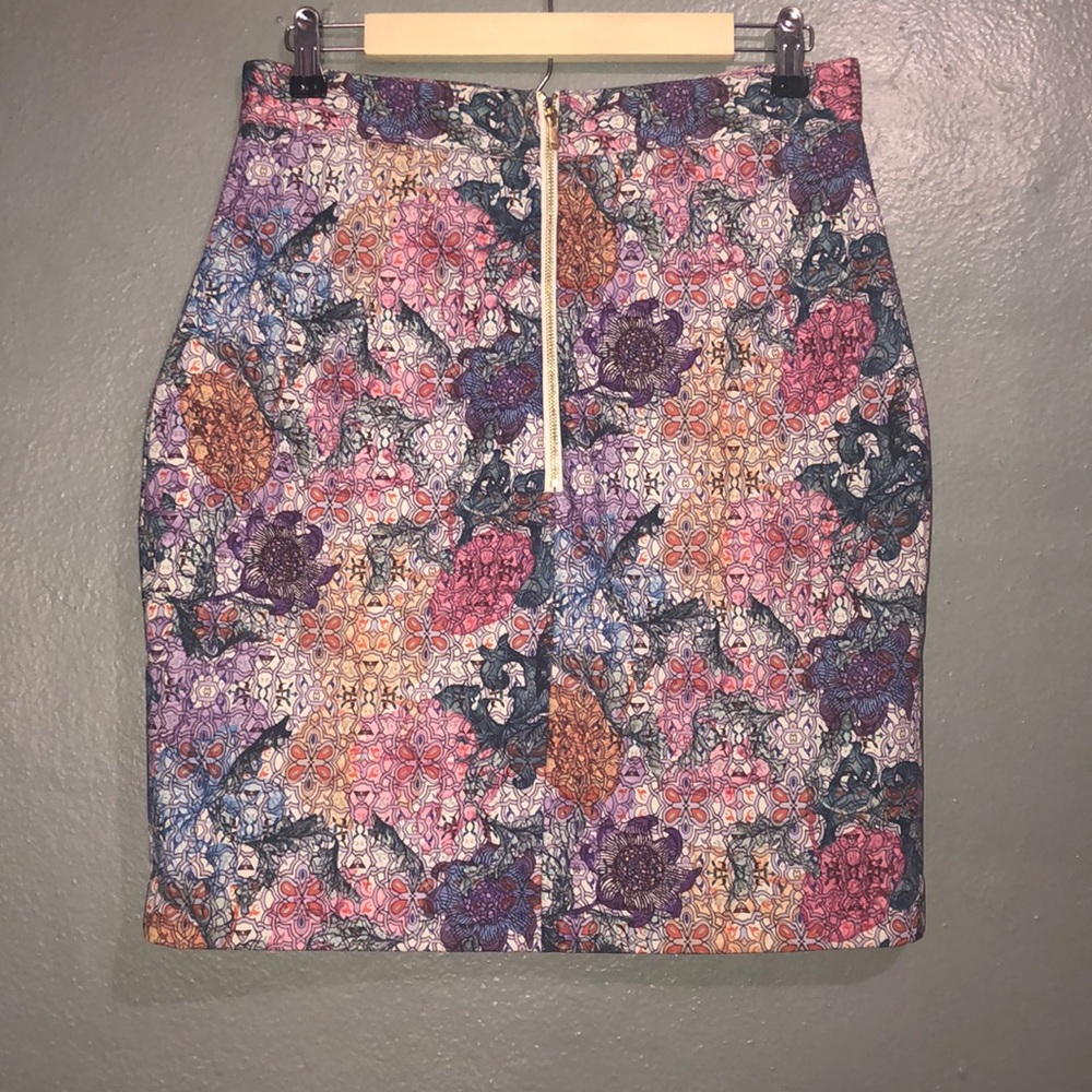 Midi - skirt - Picture 2 of 4